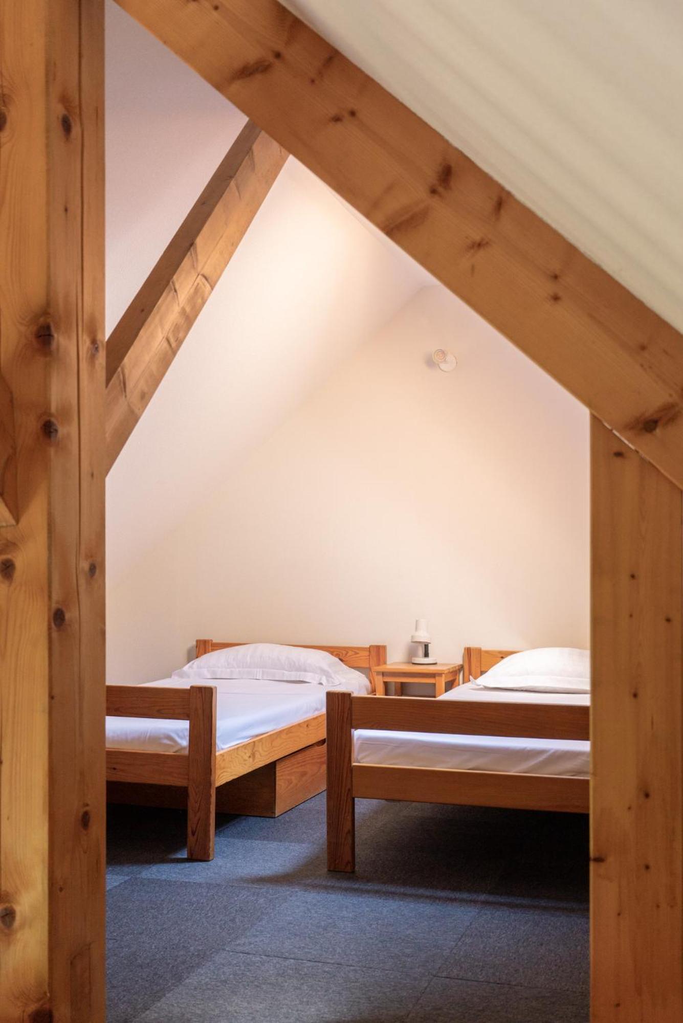 Domaine de Ramonjuan Hotel Bagneres-de-Bigorre Ruang foto