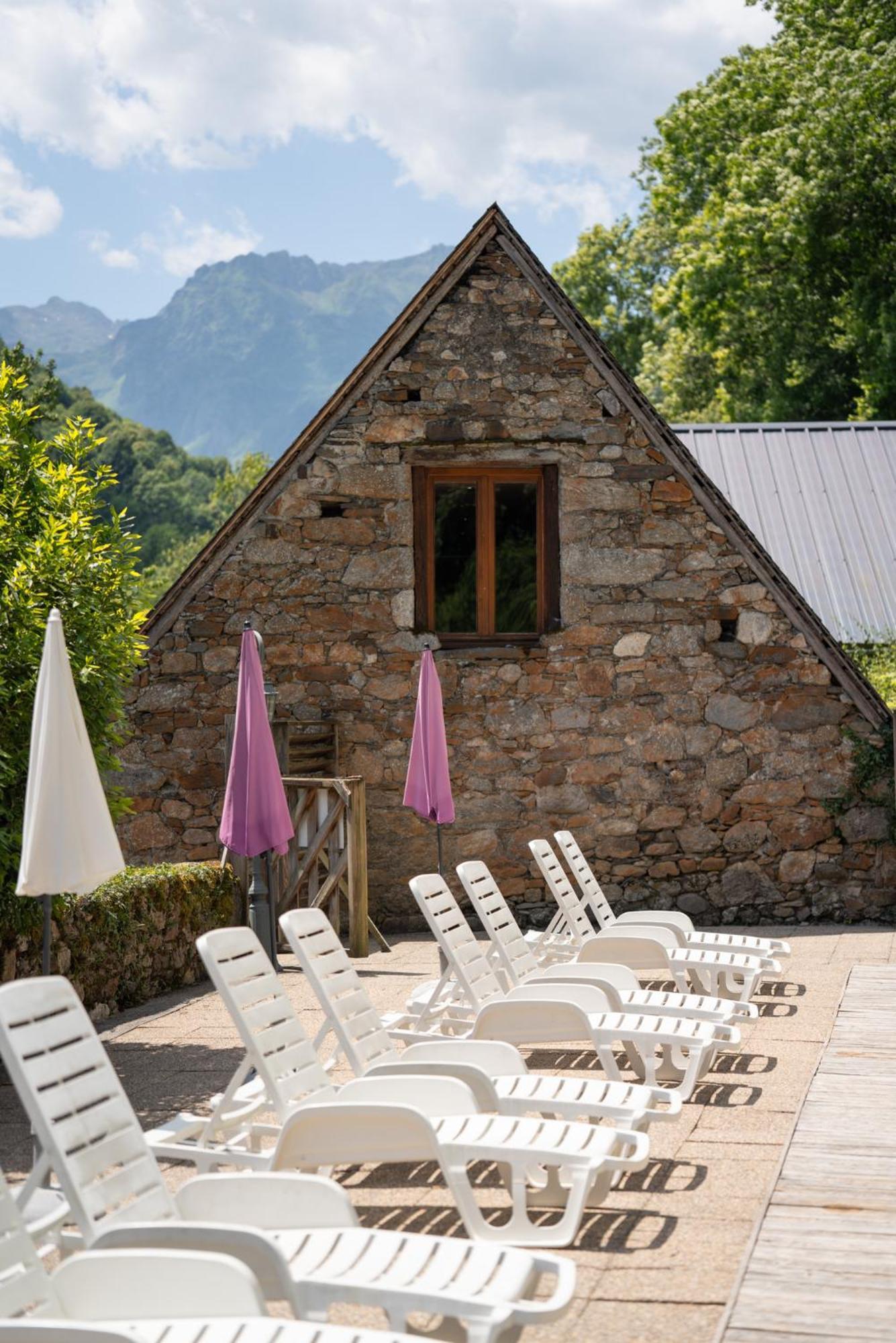 Domaine de Ramonjuan Hotel Bagneres-de-Bigorre Bagian luar foto
