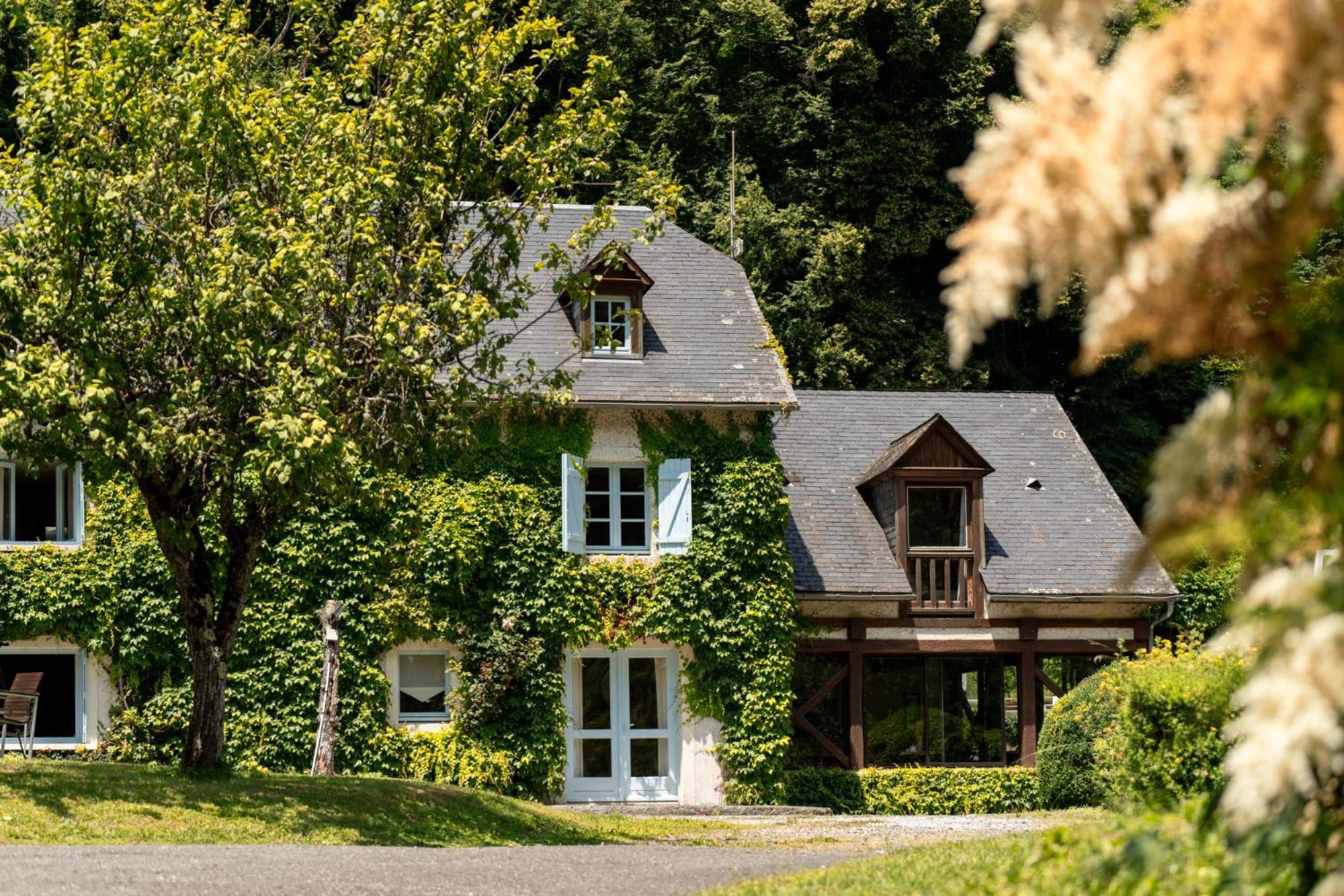 Domaine de Ramonjuan Hotel Bagneres-de-Bigorre Bagian luar foto
